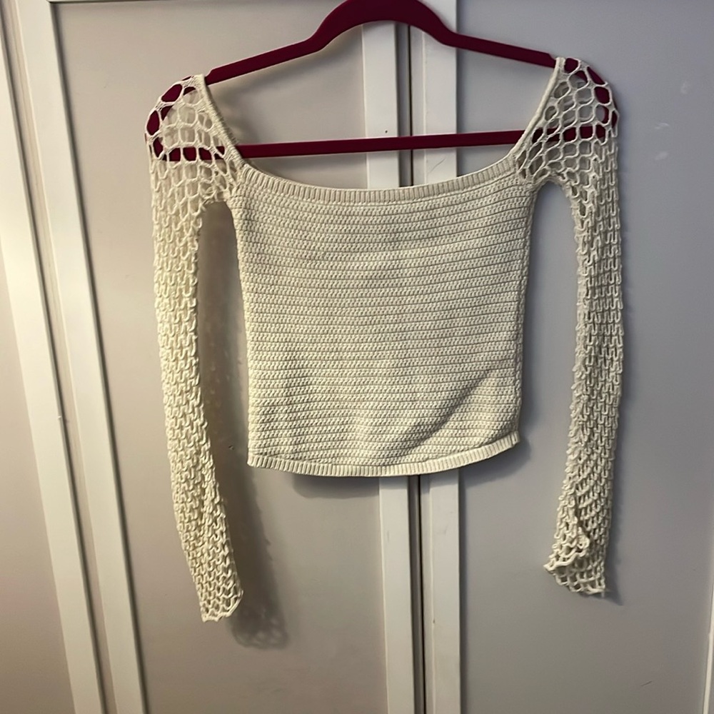 Zara Crochet Cream colored Off the shoulder top with Net style sleeves Size S